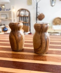 Alternative view of Salière et poivrière en bois d’olivier