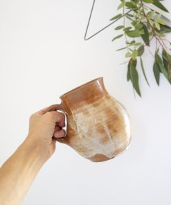 Alternative view of Carafe cruche en grès