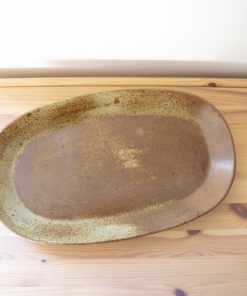 Alternative view of Plat en grès pyrité