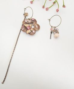 Alternative view of Boucles d&rsquo;oreilles asymétriques vintage – Glamour VENDU