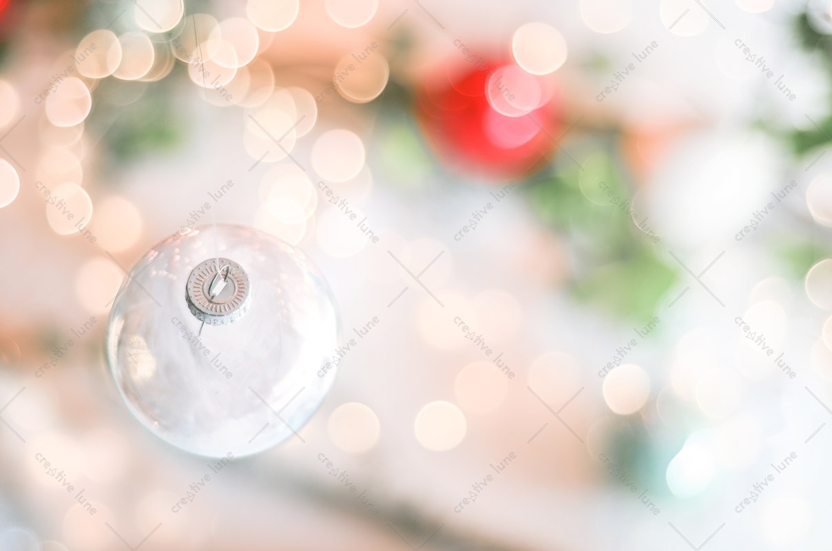 Boule blanche et décor de Noël – Image 2