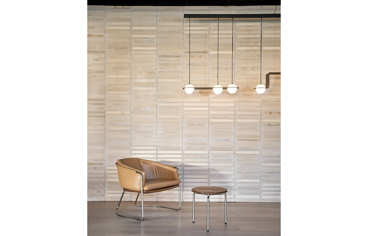 Fauteuil Géometric – Cuir camel, Noyer & Bronze – Image 6