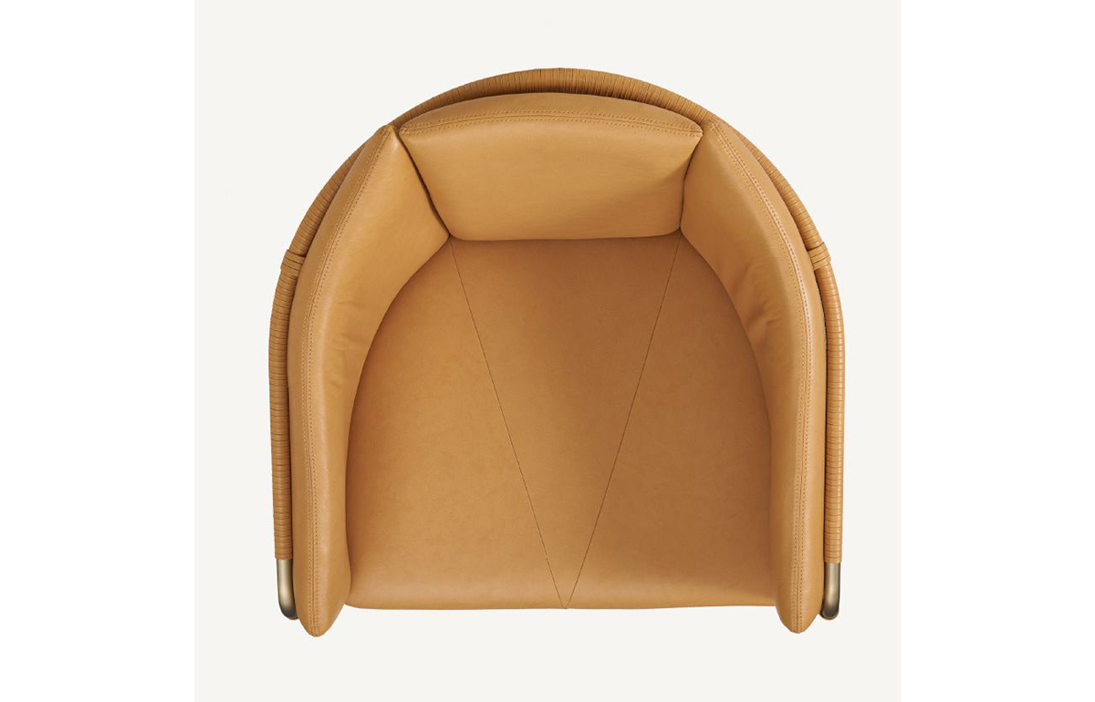 Fauteuil Géometric – Cuir camel, Noyer & Bronze – Image 4